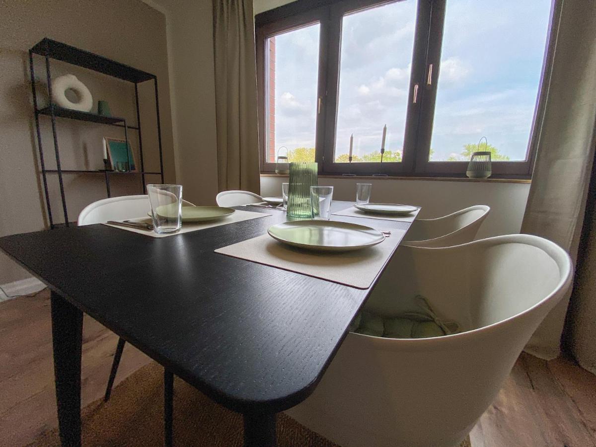 Schoene Wohnung Mit Rheinblick/Duesseldorf/Neuss/Messe Exteriör bild