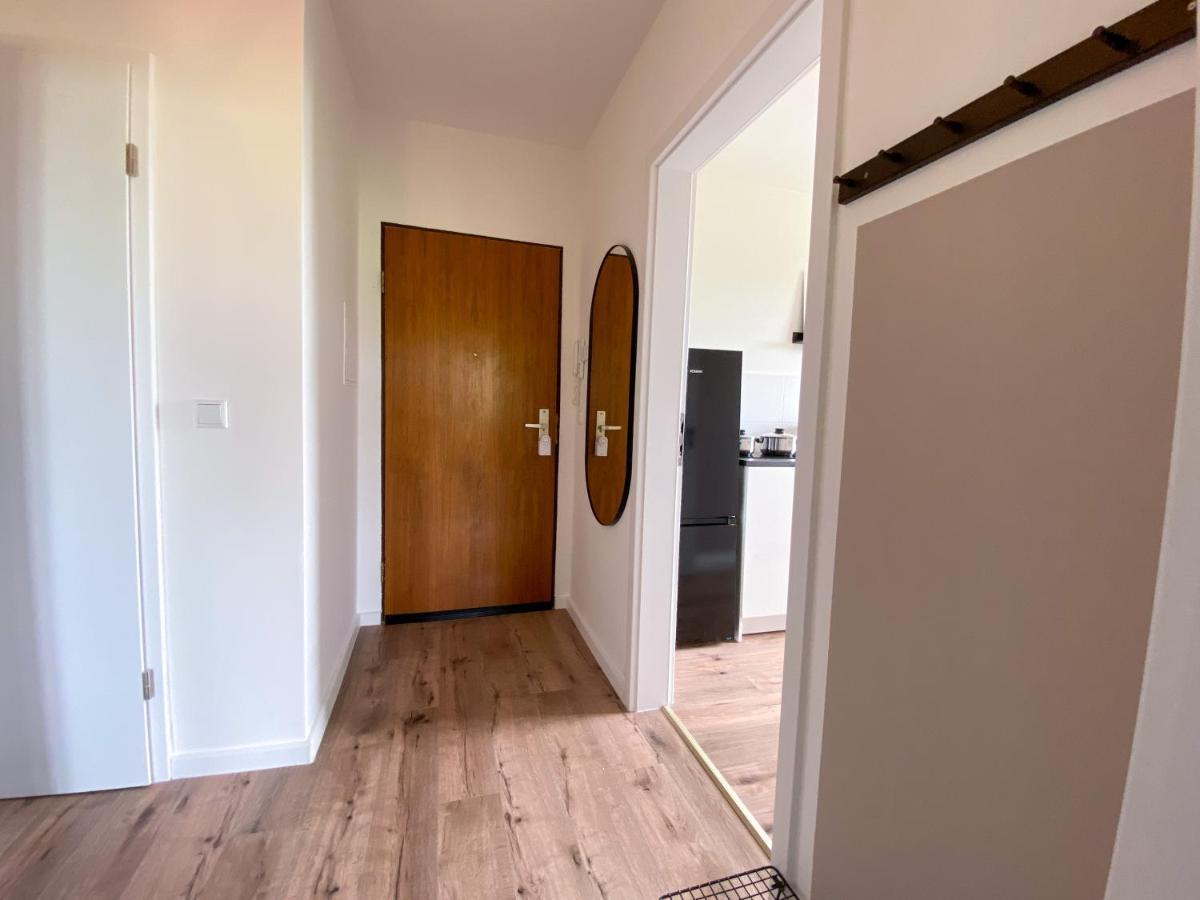 Schoene Wohnung Mit Rheinblick/Duesseldorf/Neuss/Messe Exteriör bild