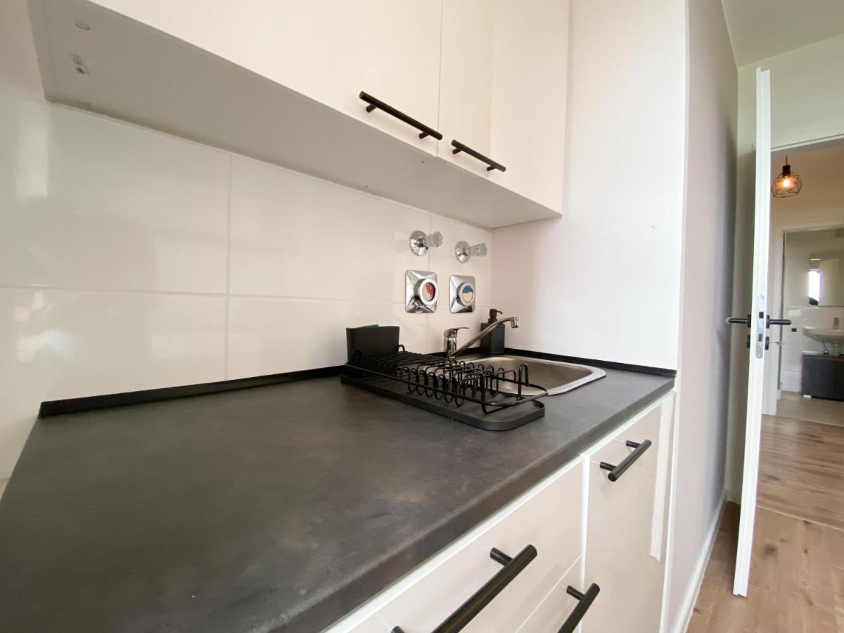Schoene Wohnung Mit Rheinblick/Duesseldorf/Neuss/Messe Exteriör bild